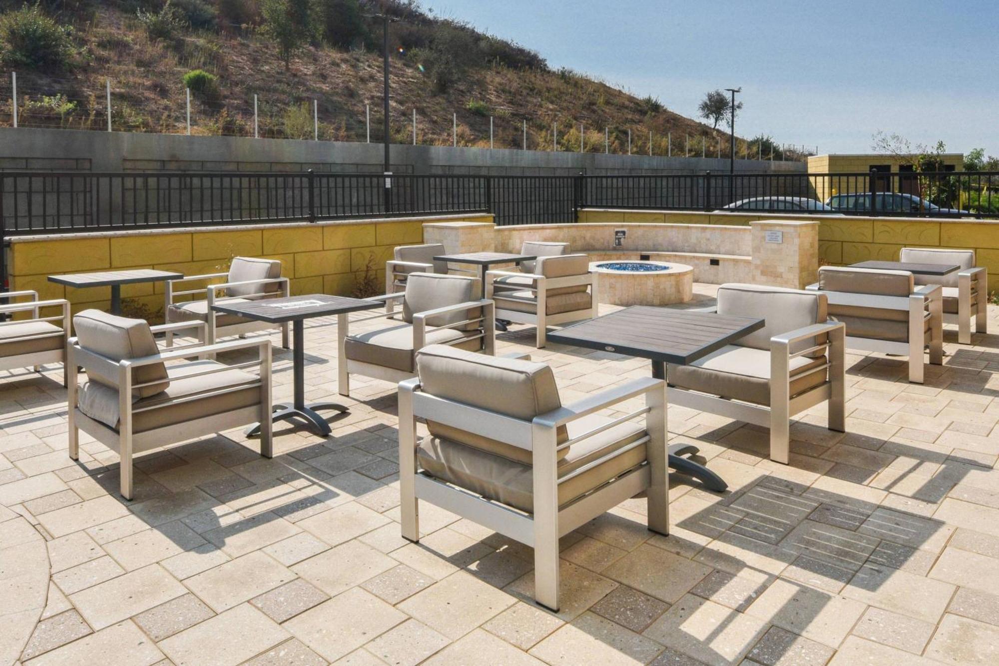 Fairfield Inn & Suites By Marriott Moorpark Ventura County Экстерьер фото